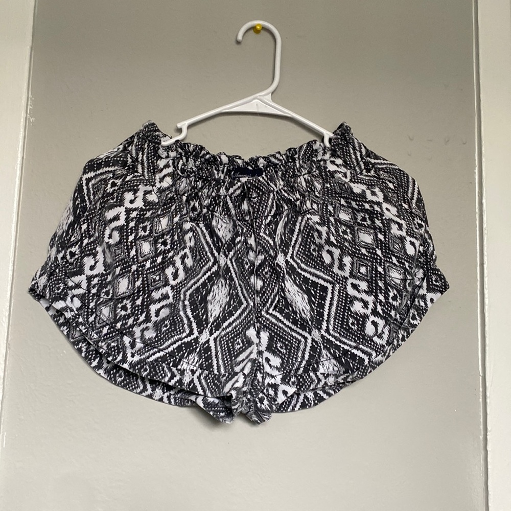 American Eagle Outfitters Patterned Shorts